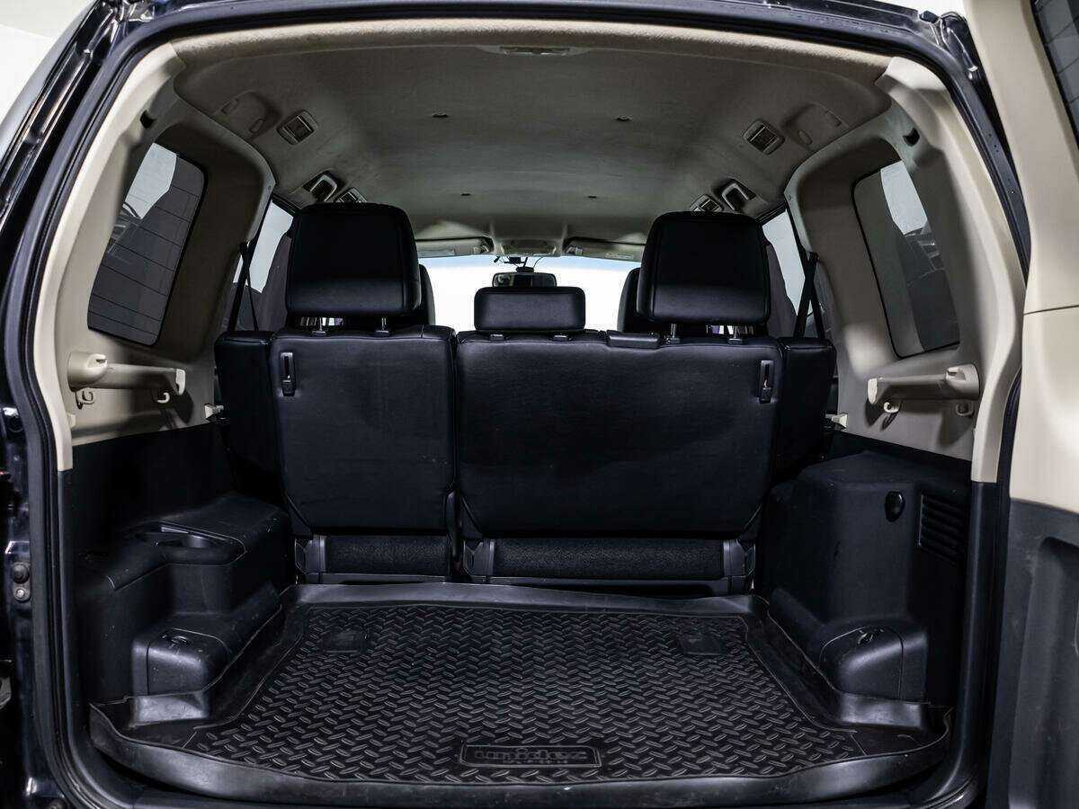 Купить Mitsubishi Pajero с пробегом. Фото: #19