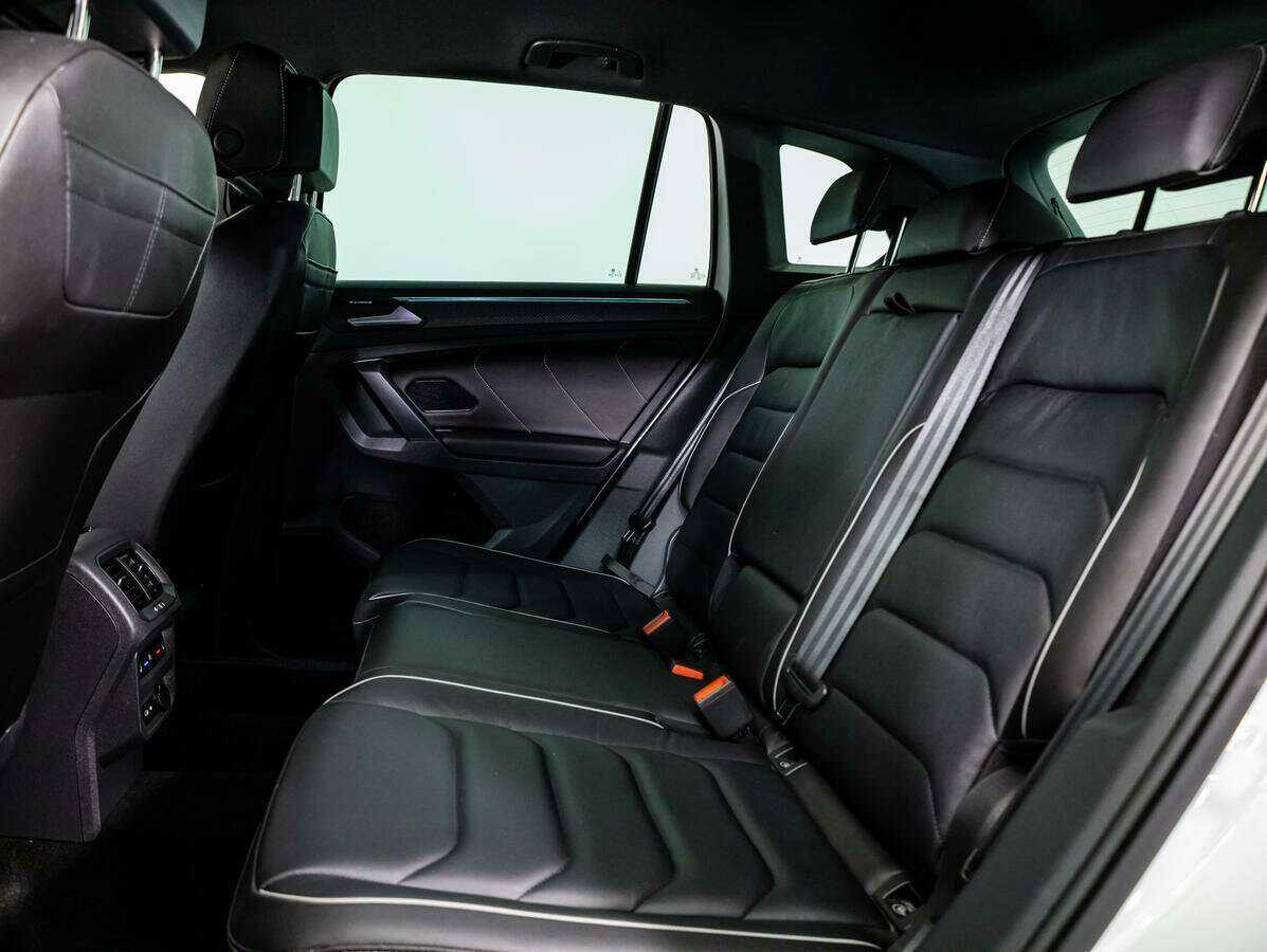 Купить Volkswagen Tiguan с пробегом. Фото: #7