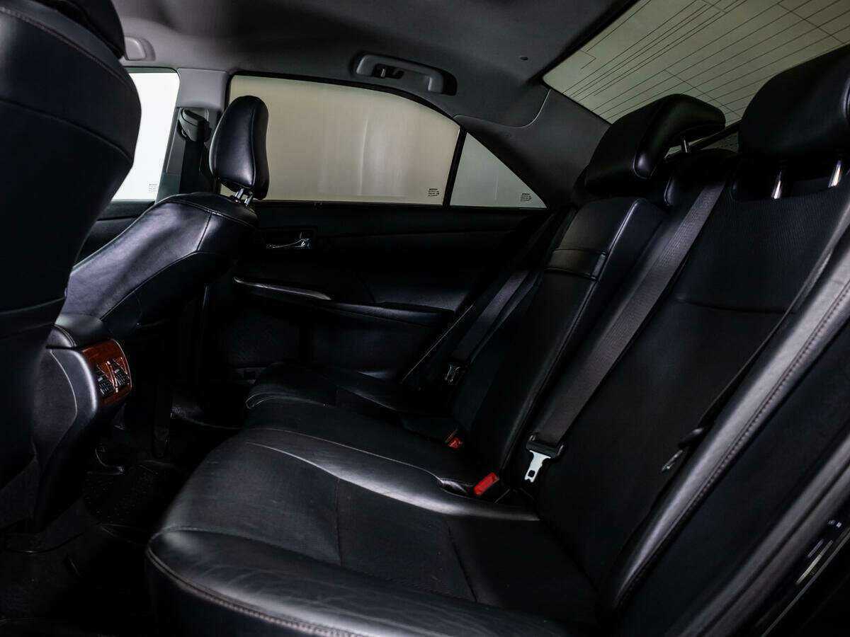 Купить Toyota Camry с пробегом. Фото: #9
