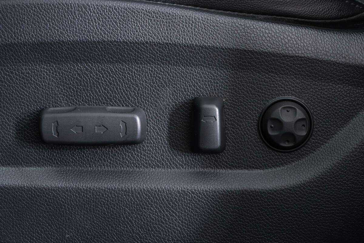 Купить Hyundai Santa Fe с пробегом. Фото: #16