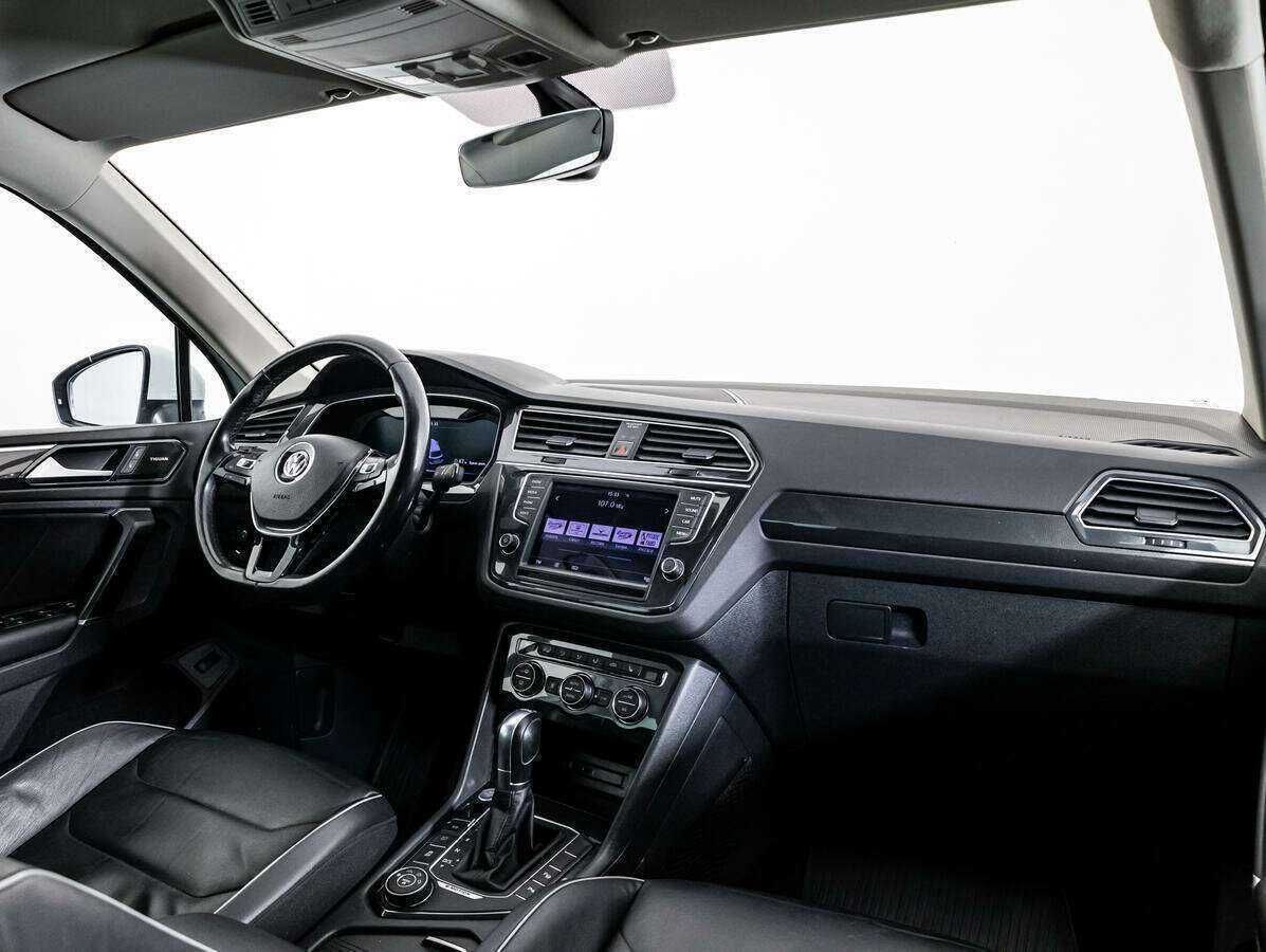 Купить Volkswagen Tiguan с пробегом. Фото: #6