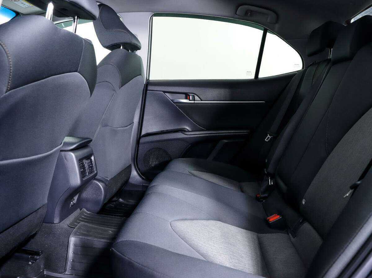 Купить Toyota Camry с пробегом. Фото: #8