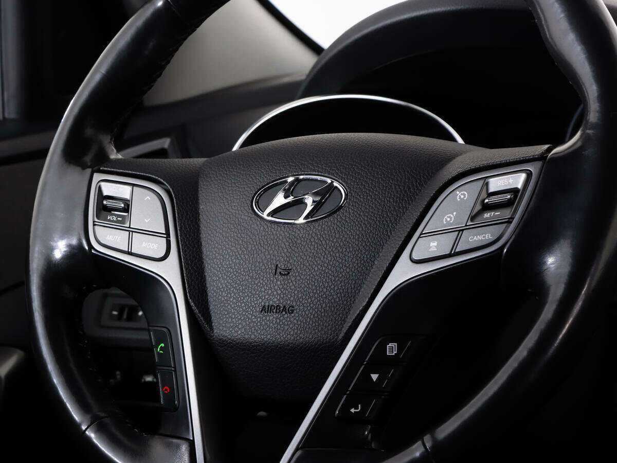 Купить Hyundai Santa Fe с пробегом. Фото: #11