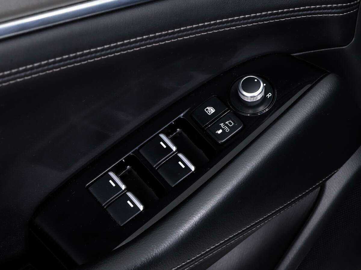 Купить Mazda 6 с пробегом. Фото: #17