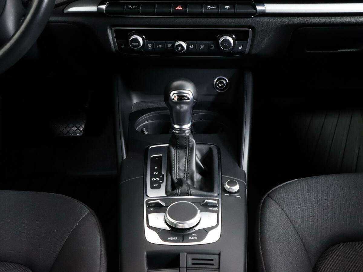 Купить Audi A3 с пробегом. Фото: #9