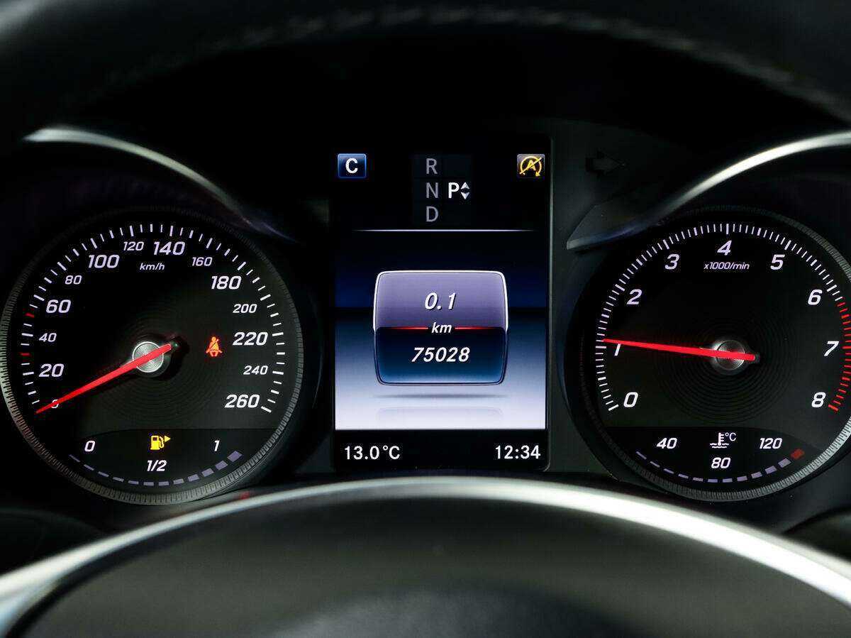 Купить Mercedes-Benz C-Класс с пробегом. Фото: #17