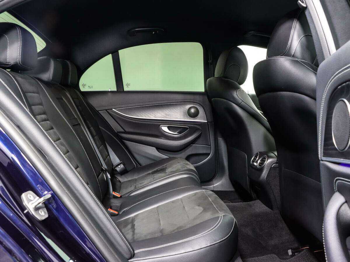 Купить Mercedes-Benz E-Класс с пробегом. Фото: #11