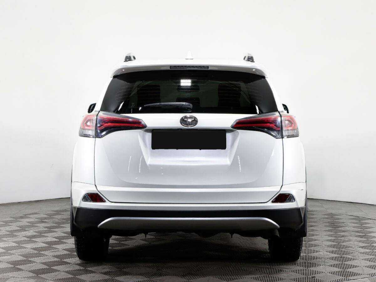 Купить Toyota RAV4 с пробегом. Фото: #4