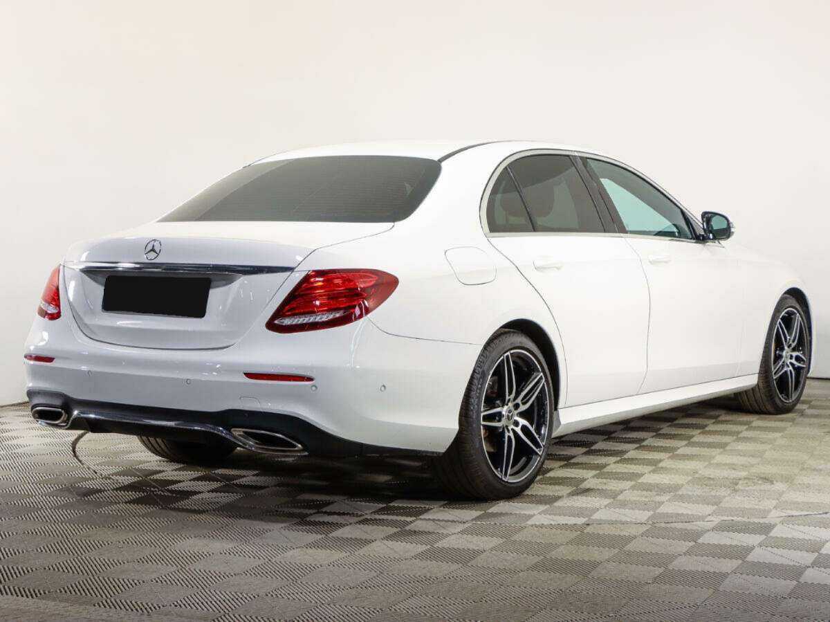 Купить Mercedes-Benz E-Класс с пробегом. Фото: #4