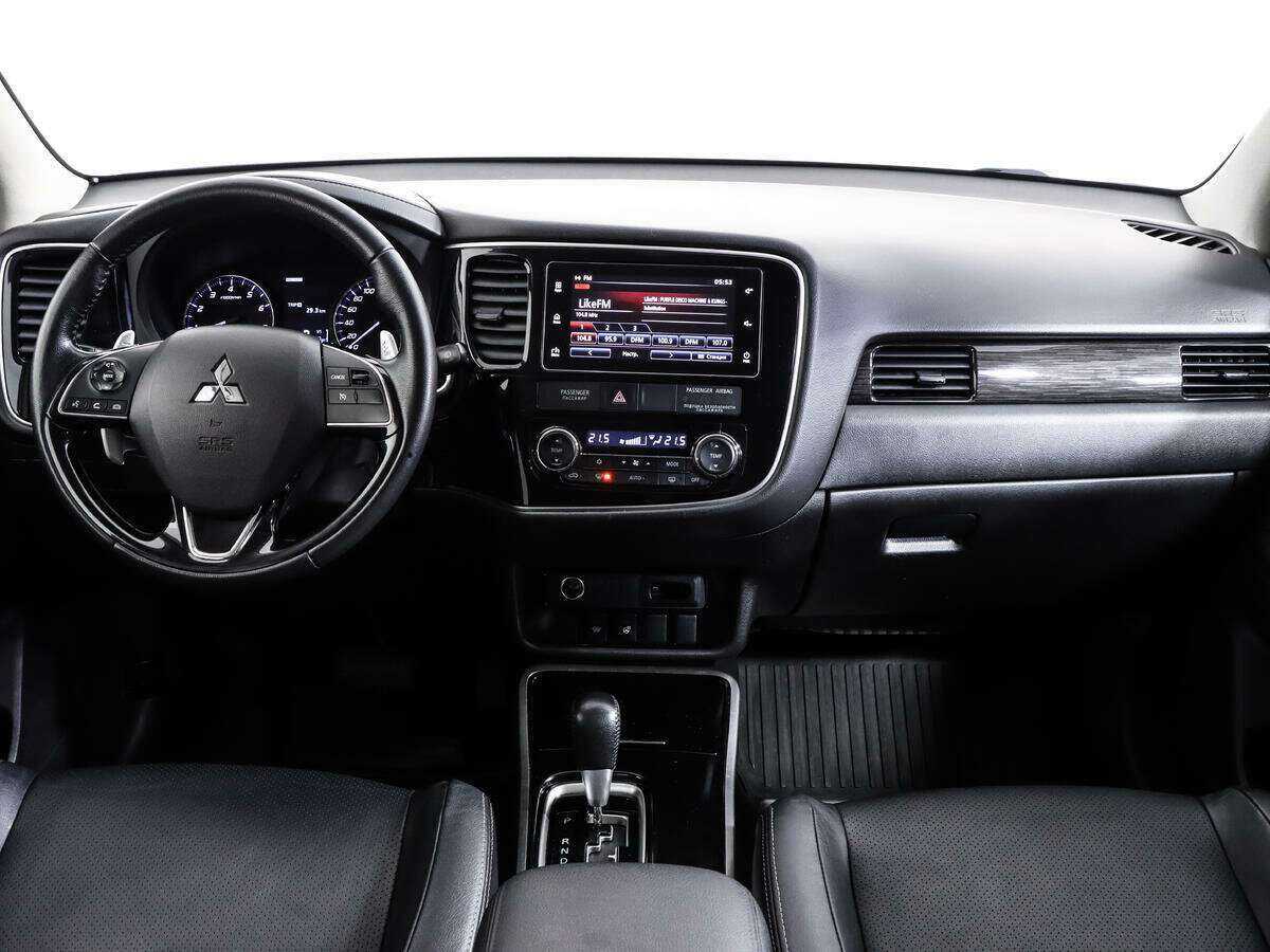 Купить Mitsubishi Outlander с пробегом. Фото: #7