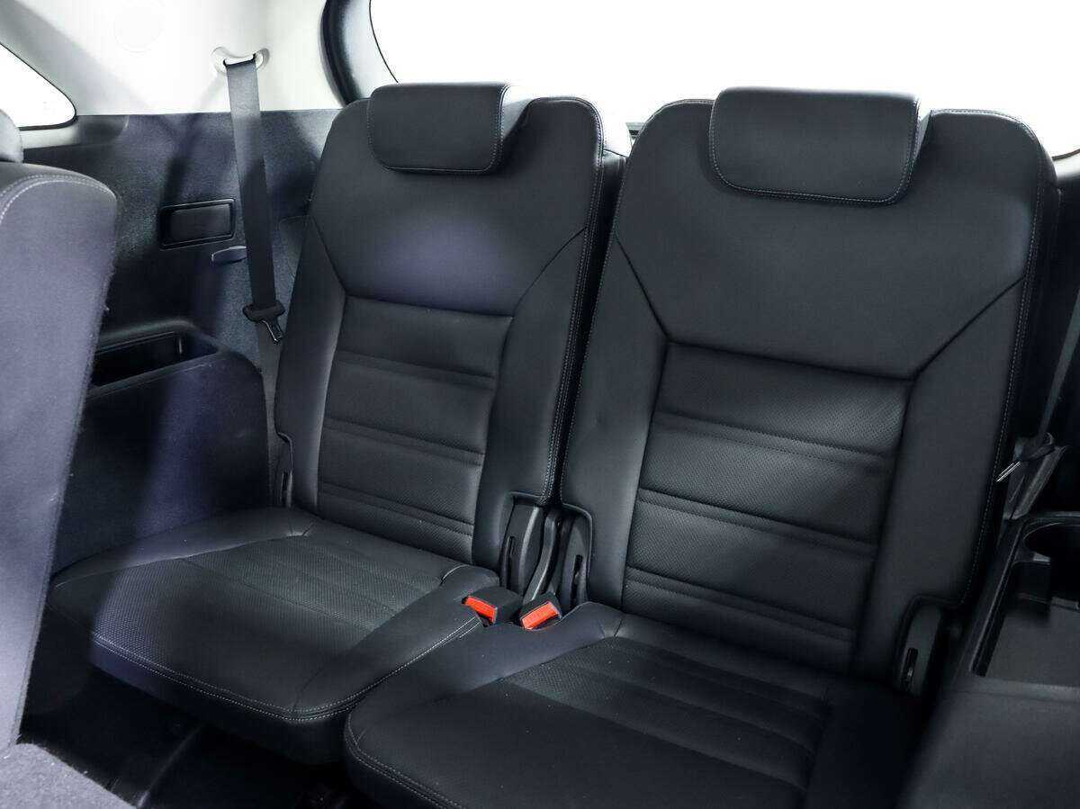 Купить Kia Sorento с пробегом. Фото: #11