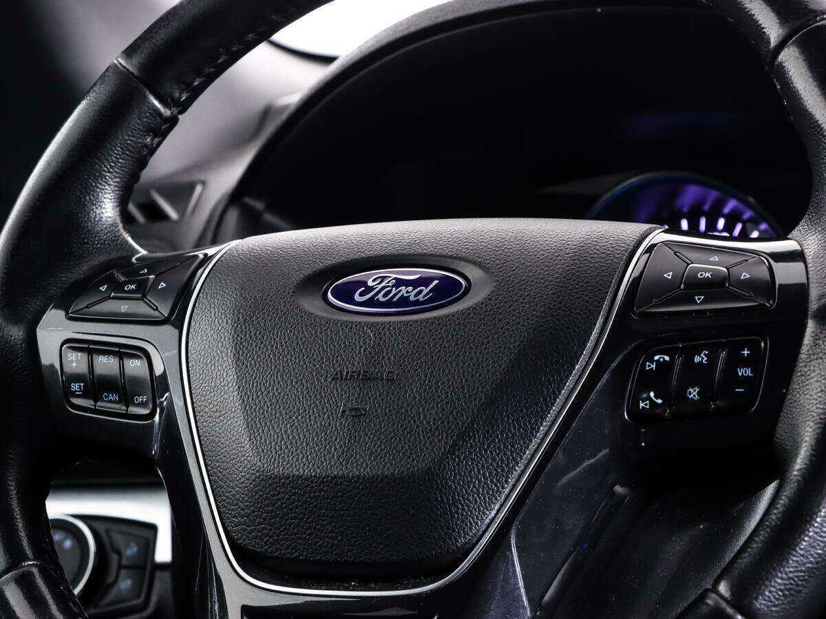 Купить Ford Explorer с пробегом. Фото: #8