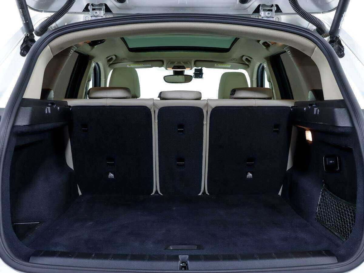 Купить BMW X1 с пробегом. Фото: #18