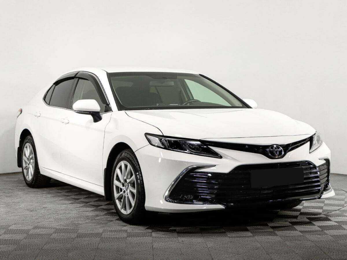 Купить Toyota Camry с пробегом. Фото: #2