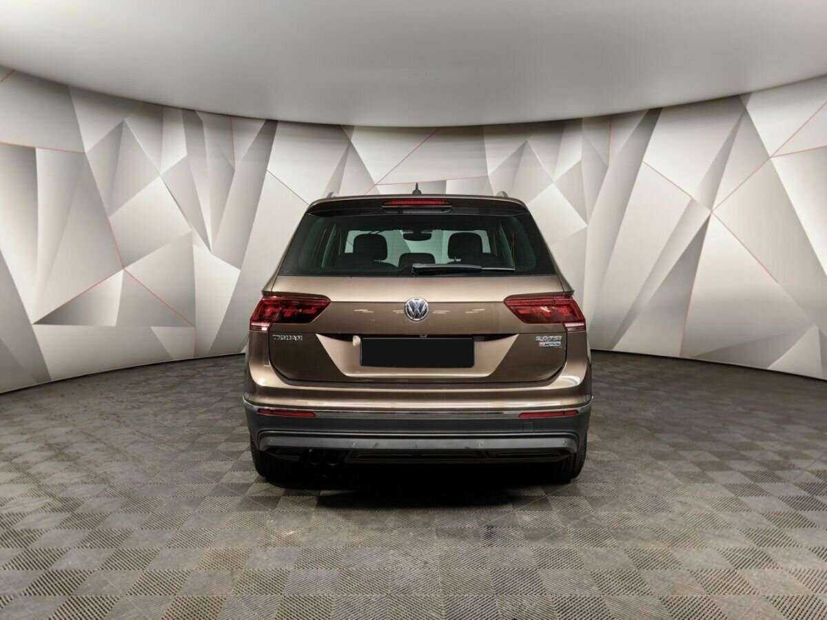 Купить Volkswagen Tiguan с пробегом. Фото: #7
