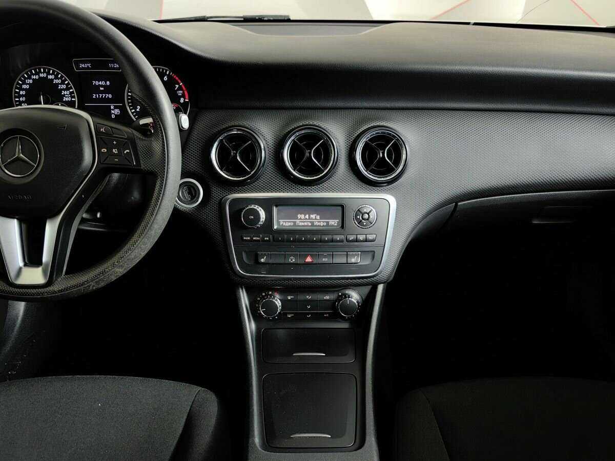 Купить Mercedes-Benz A-Класс с пробегом. Фото: #10
