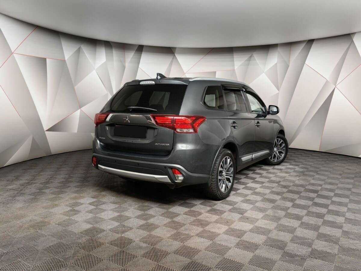 Купить Mitsubishi Outlander с пробегом. Фото: #1