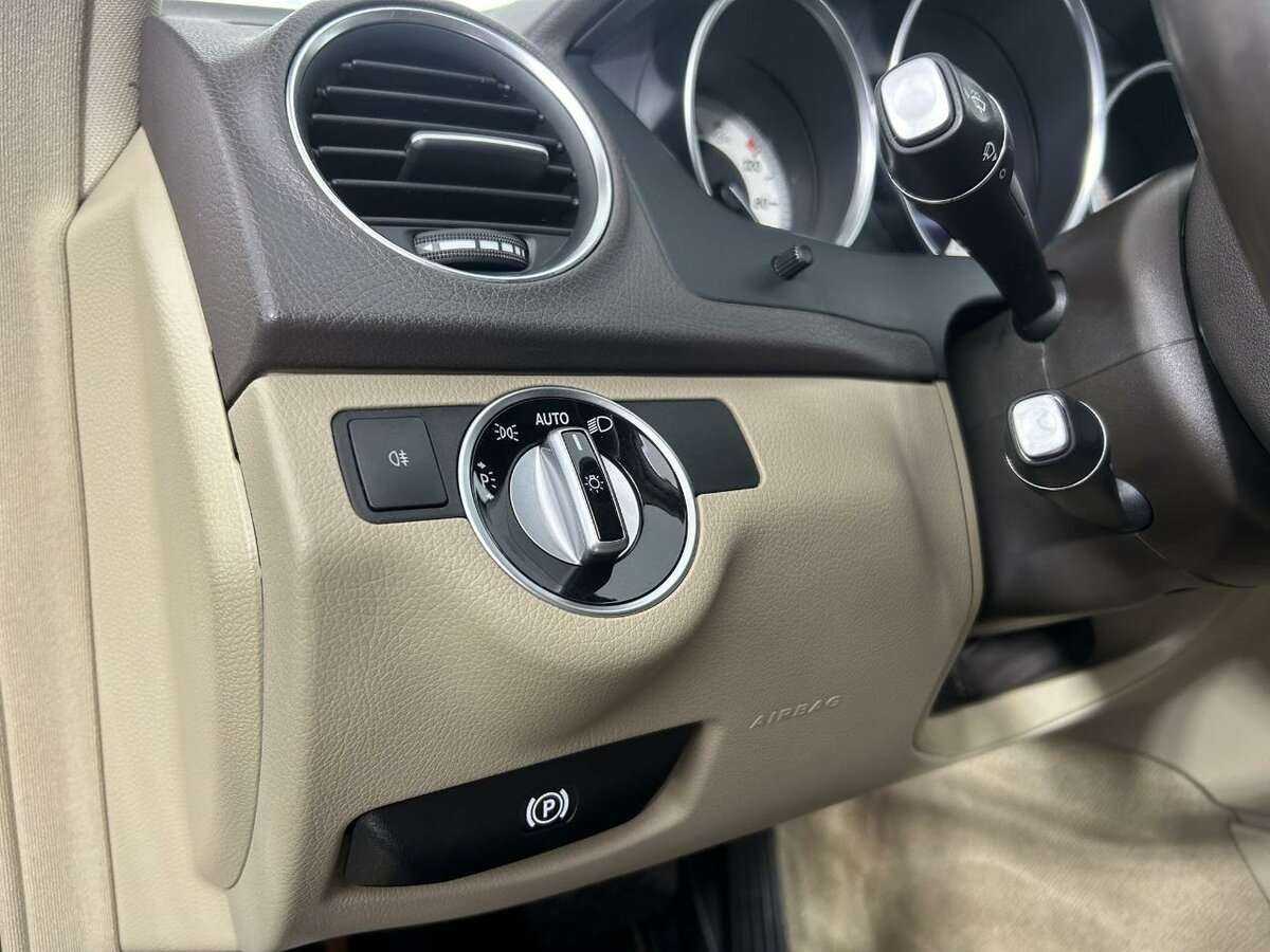 Купить Mercedes-Benz C-Класс с пробегом. Фото: #7