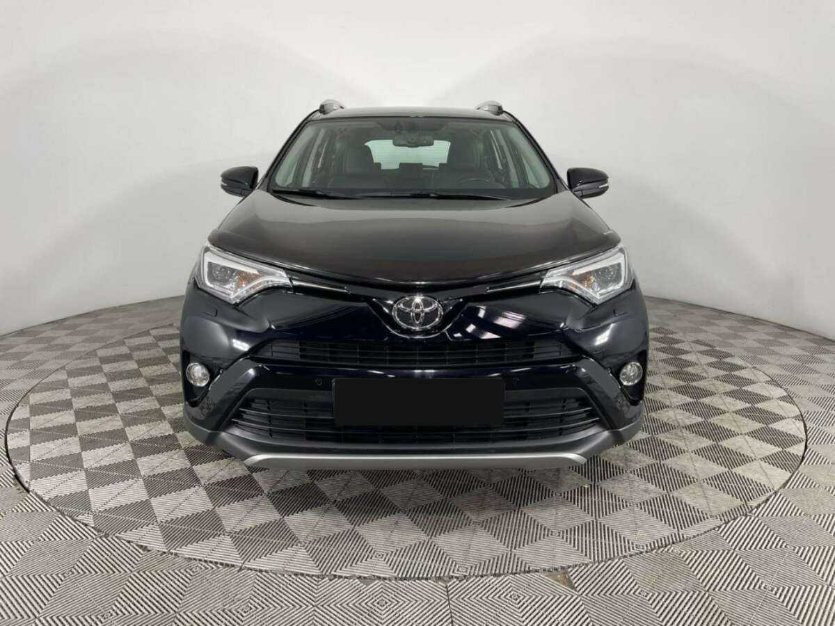 Купить Toyota RAV4 с пробегом. Фото: #1