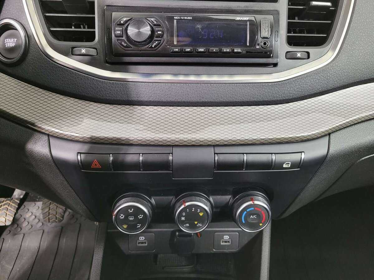 Купить Lada (ВАЗ) Vesta с пробегом. Фото: #11