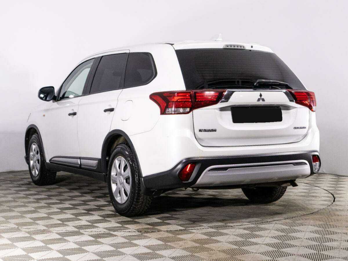 Купить Mitsubishi Outlander с пробегом. Фото: #6