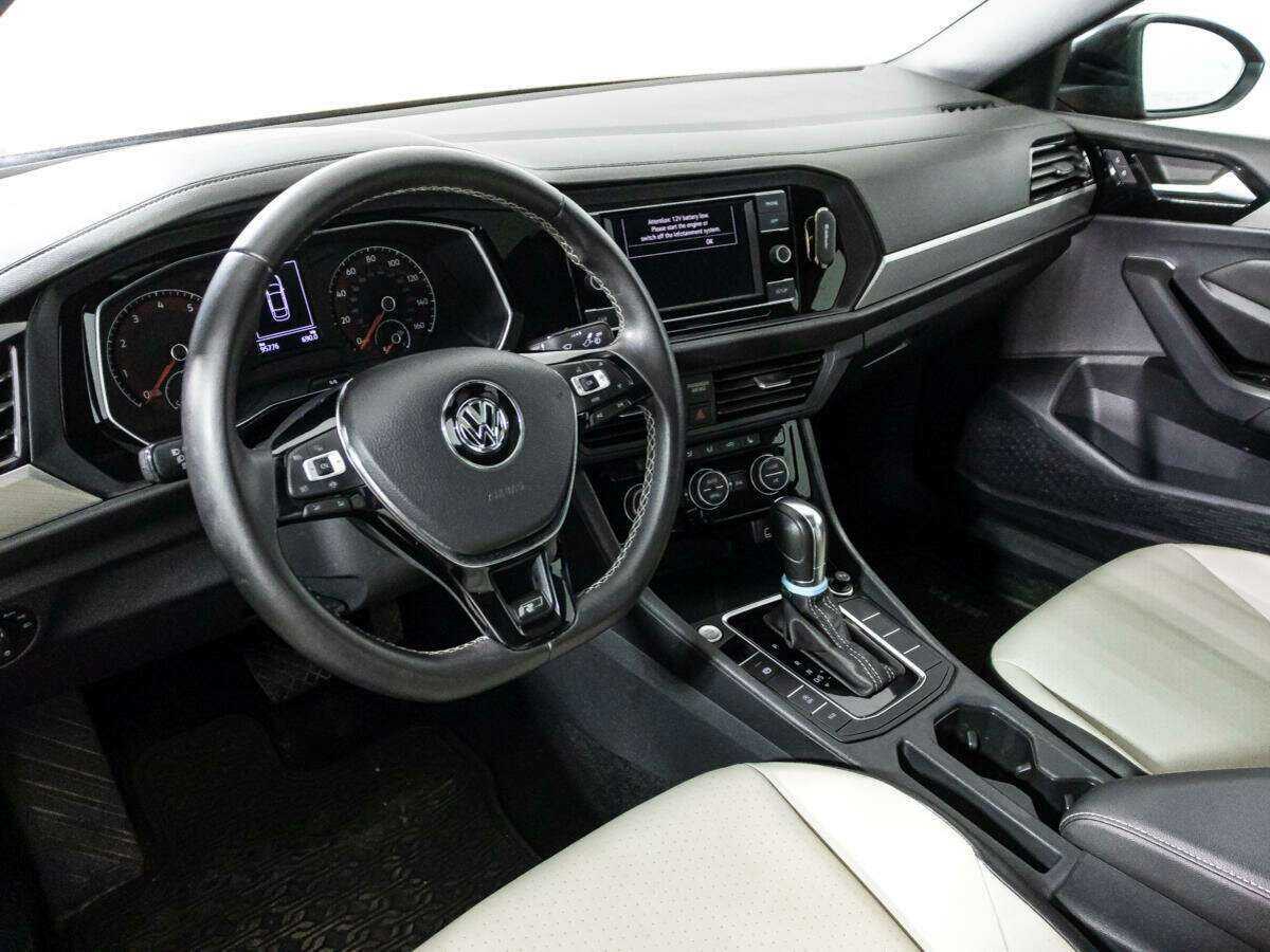 Купить Volkswagen Jetta с пробегом. Фото: #10