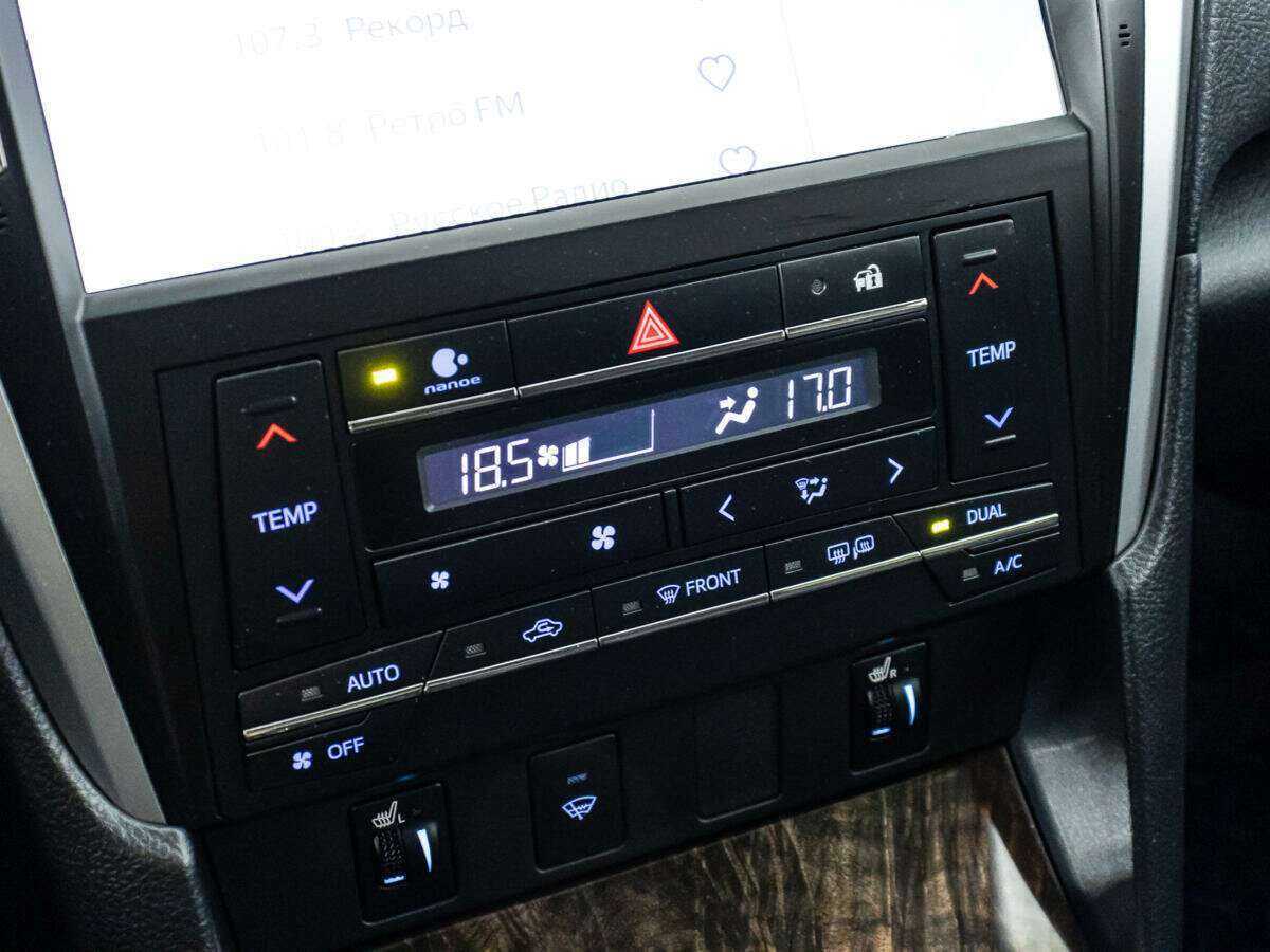 Купить Toyota Camry с пробегом. Фото: #19