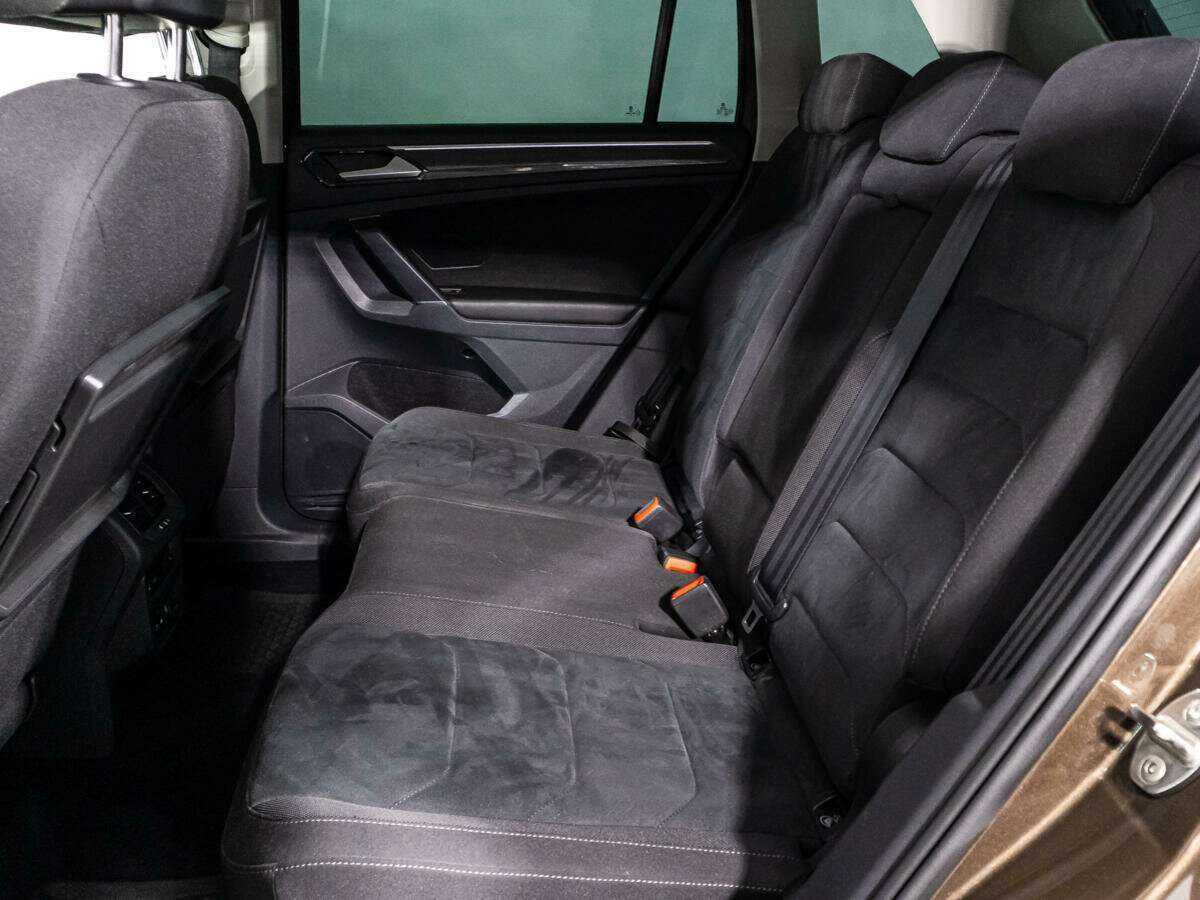 Купить Volkswagen Tiguan с пробегом. Фото: #9