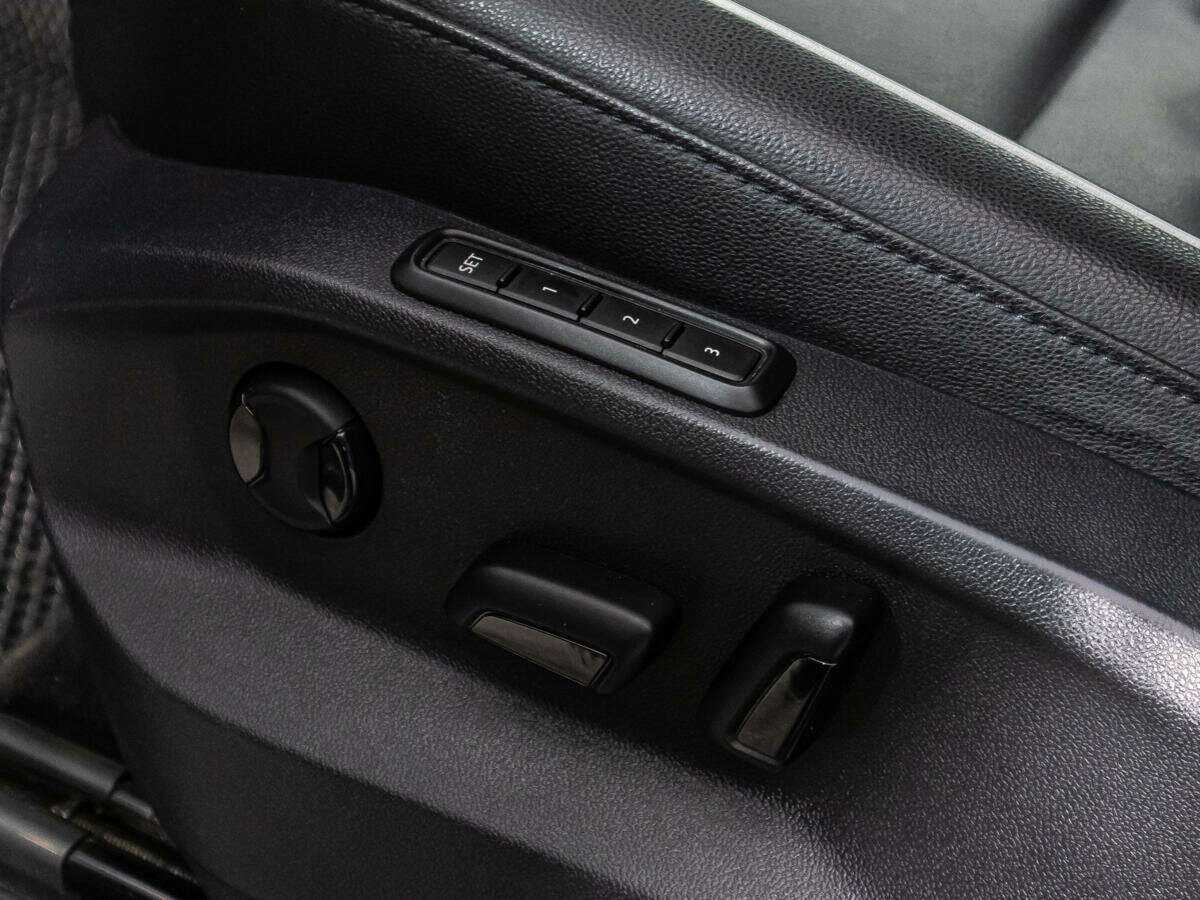 Купить Volkswagen Tiguan с пробегом. Фото: #14