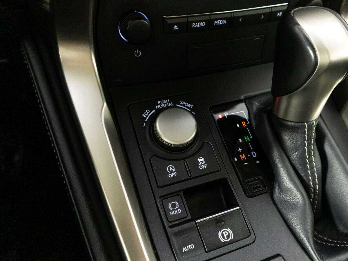 Купить Lexus NX с пробегом. Фото: #18