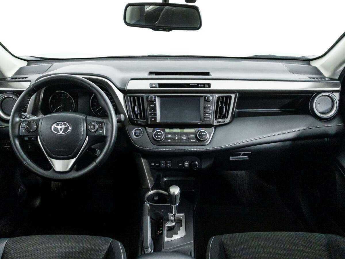 Купить Toyota RAV4 с пробегом. Фото: #12