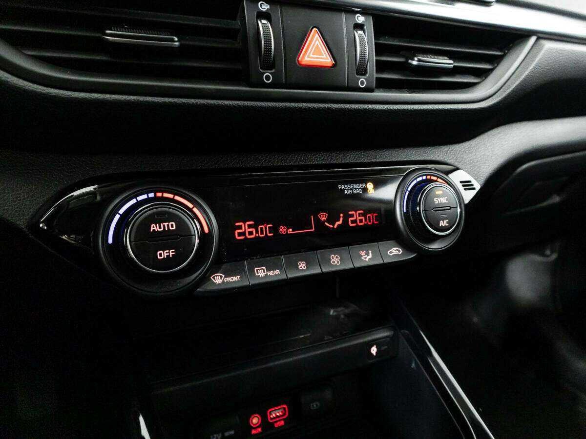 Купить Kia Cerato с пробегом. Фото: #18