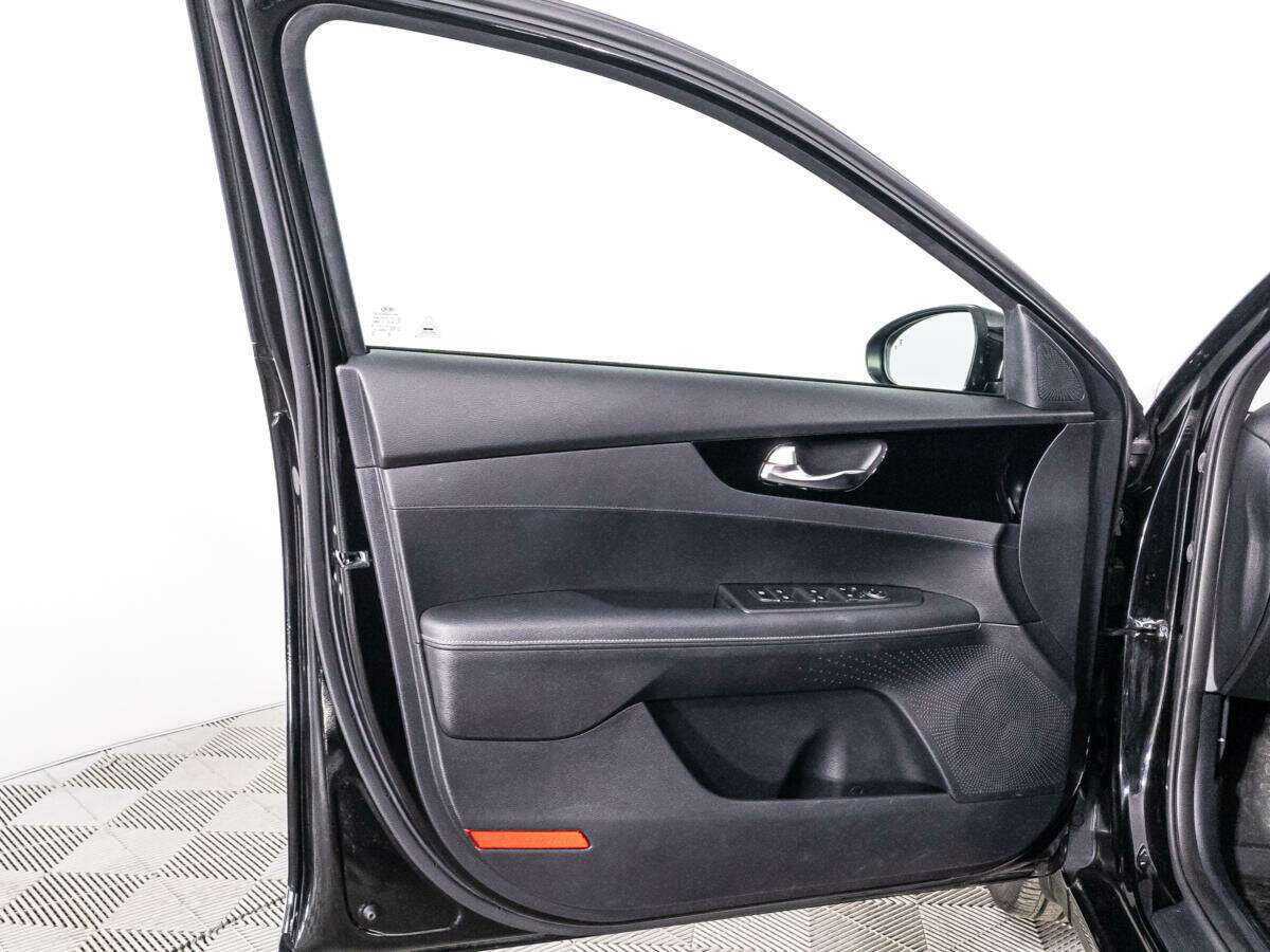 Купить Kia Cerato с пробегом. Фото: #24