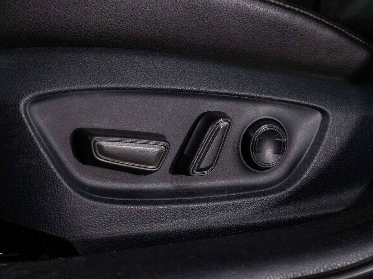 Купить Toyota Camry с пробегом. Фото: #14