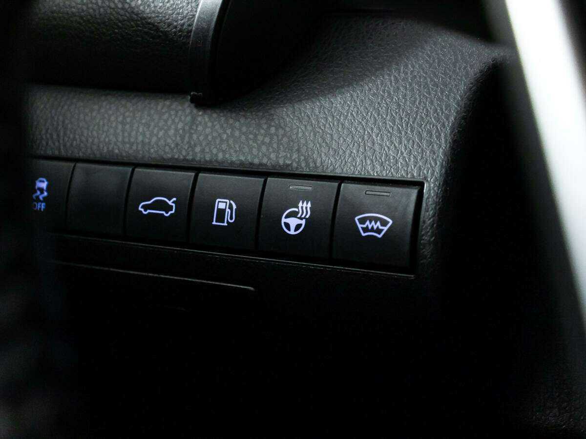 Купить Toyota Camry с пробегом. Фото: #19