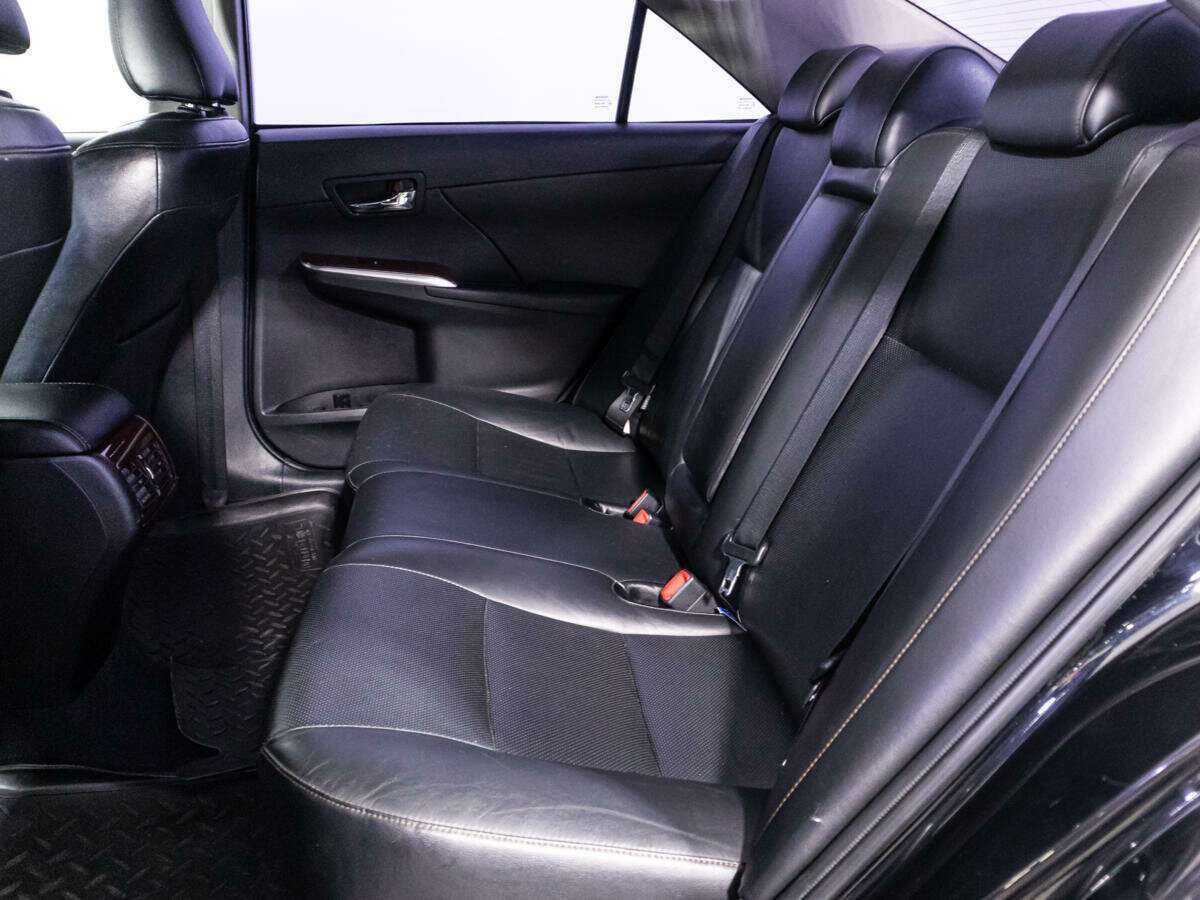 Купить Toyota Camry с пробегом. Фото: #9