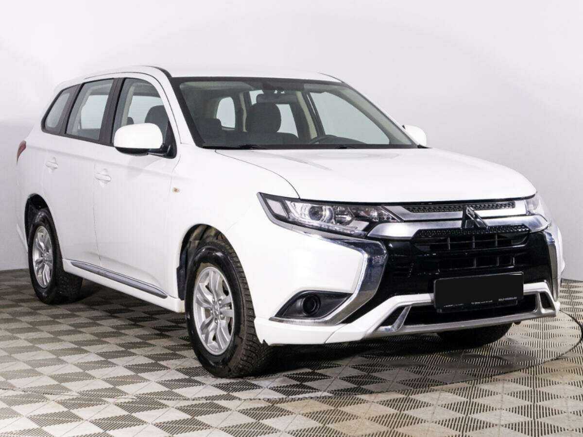 Купить Mitsubishi Outlander с пробегом. Фото: #2