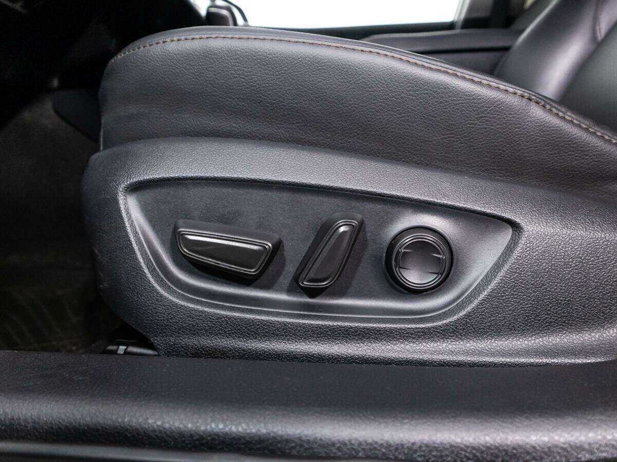 Купить Toyota Camry с пробегом. Фото: #14