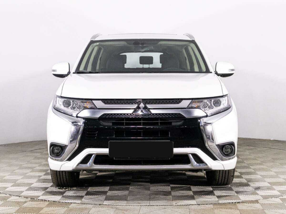 Купить Mitsubishi Outlander с пробегом. Фото: #1