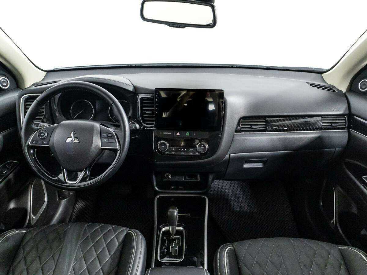 Купить Mitsubishi Outlander с пробегом. Фото: #11
