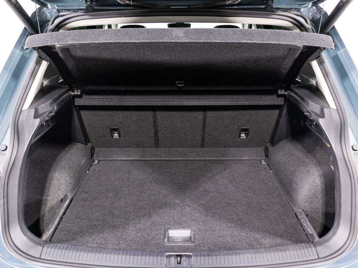 Купить Volkswagen Tiguan с пробегом. Фото: #14