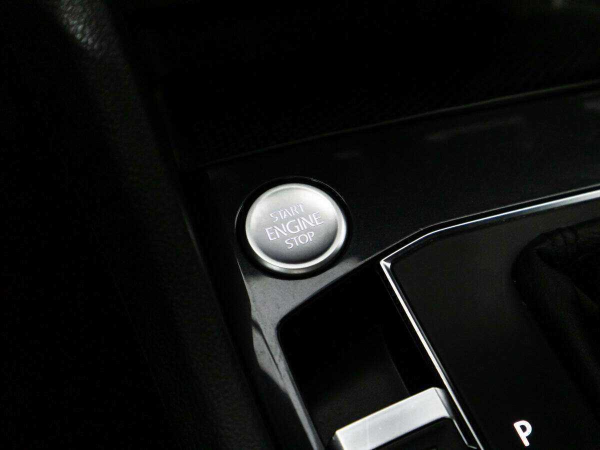 Купить Volkswagen Tiguan с пробегом. Фото: #19