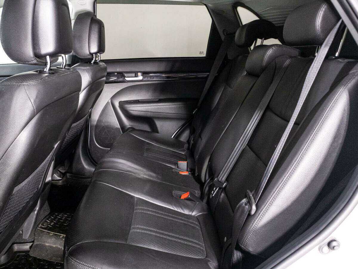 Купить Kia Sorento с пробегом. Фото: #9