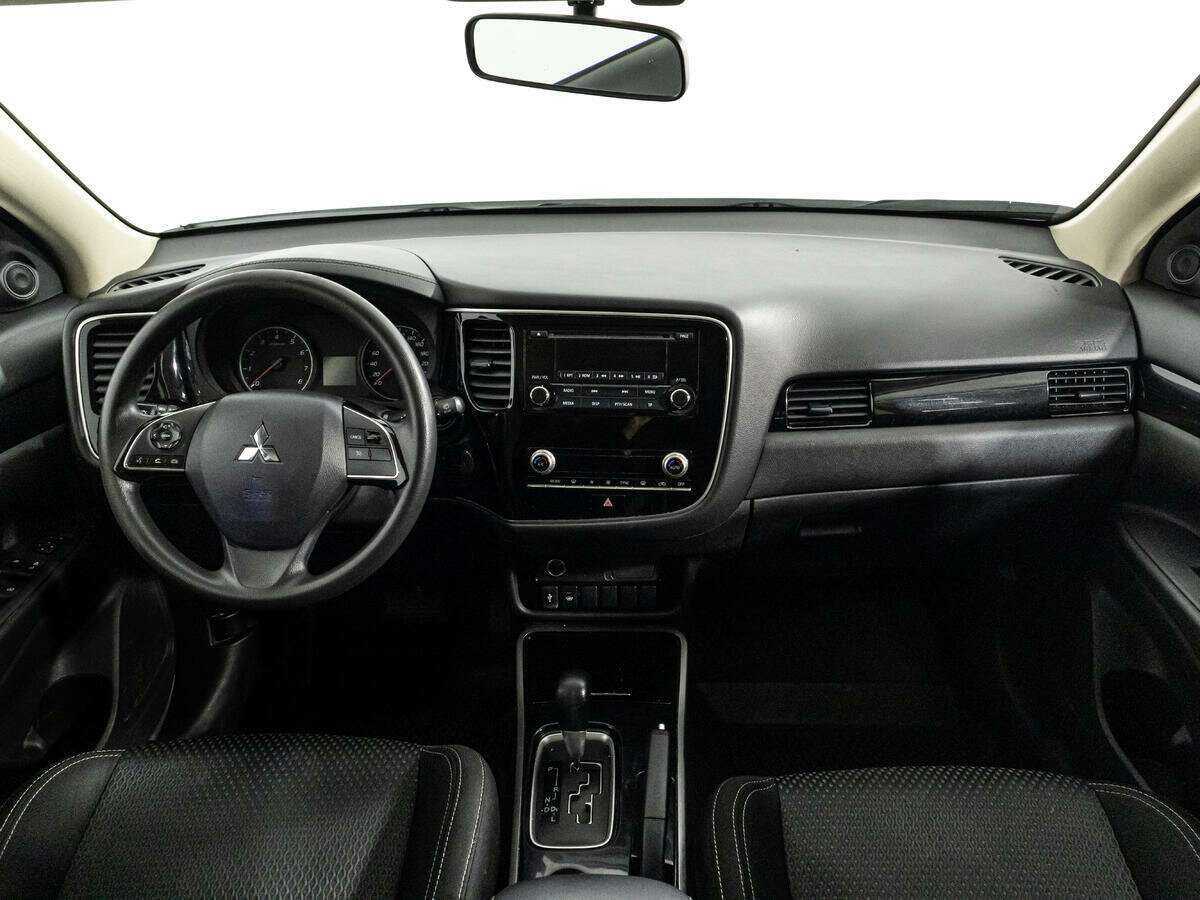 Купить Mitsubishi Outlander с пробегом. Фото: #12