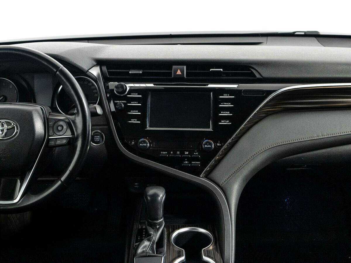 Купить Toyota Camry с пробегом. Фото: #13