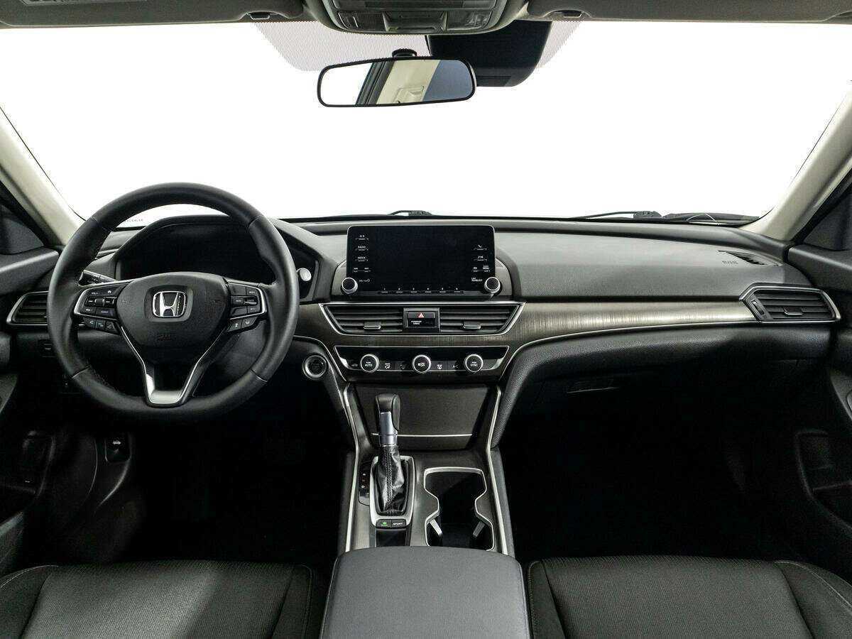 Купить Honda Accord с пробегом. Фото: #12