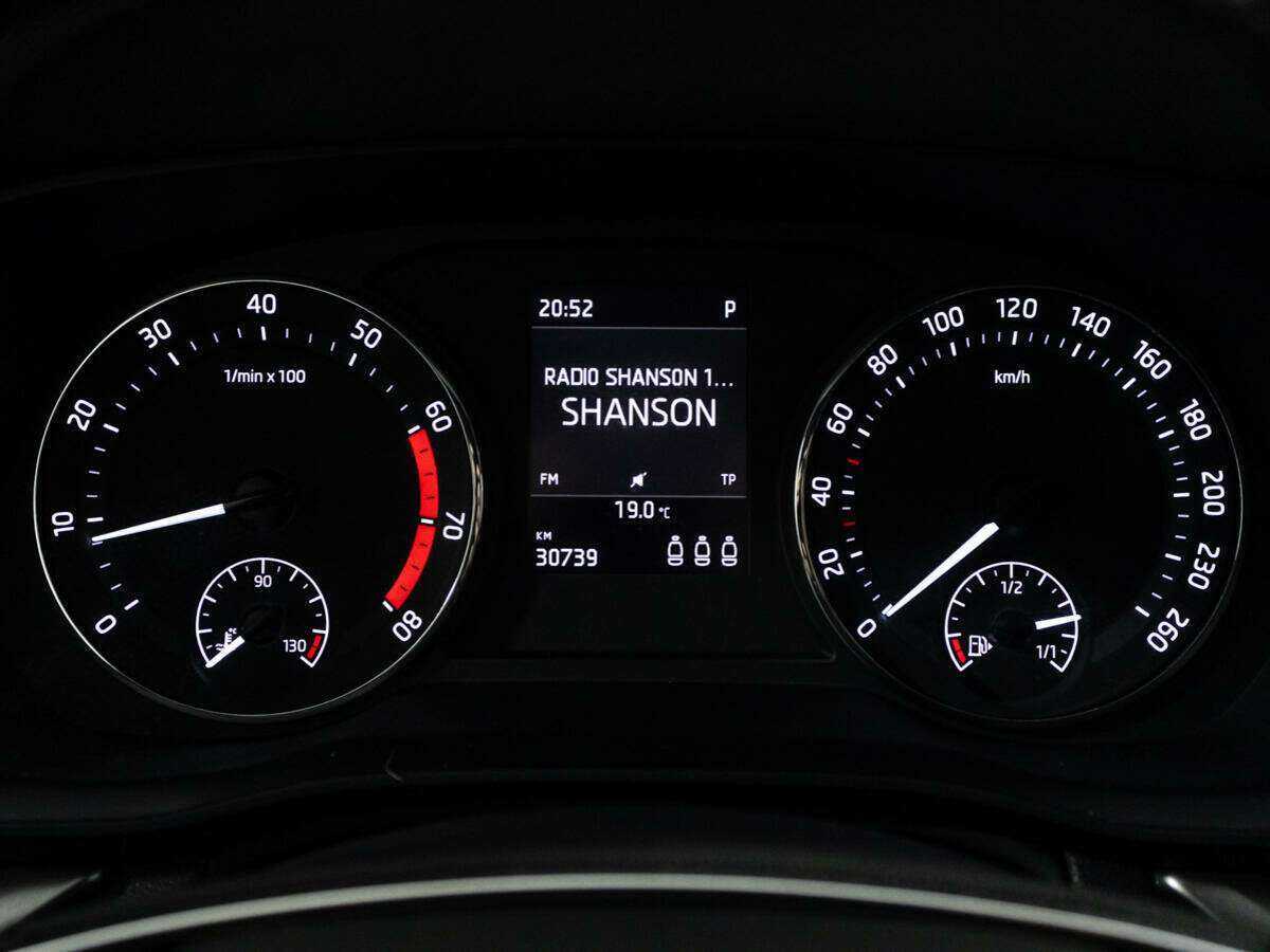 Купить Skoda Octavia с пробегом. Фото: #11