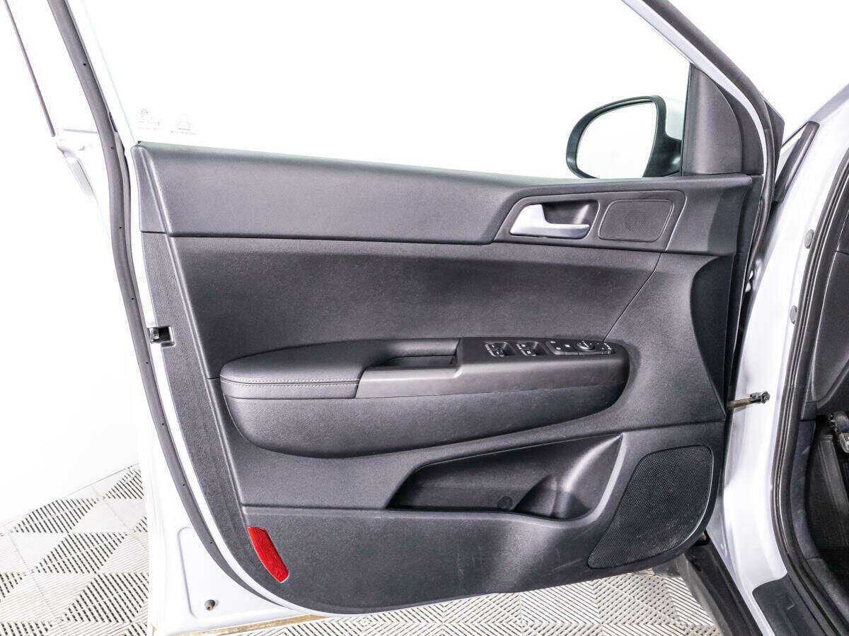 Купить Kia Sportage с пробегом. Фото: #23