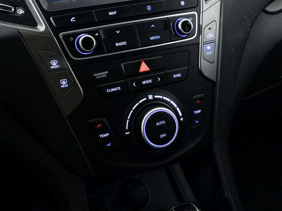 Купить Hyundai Santa Fe с пробегом. Фото: #19