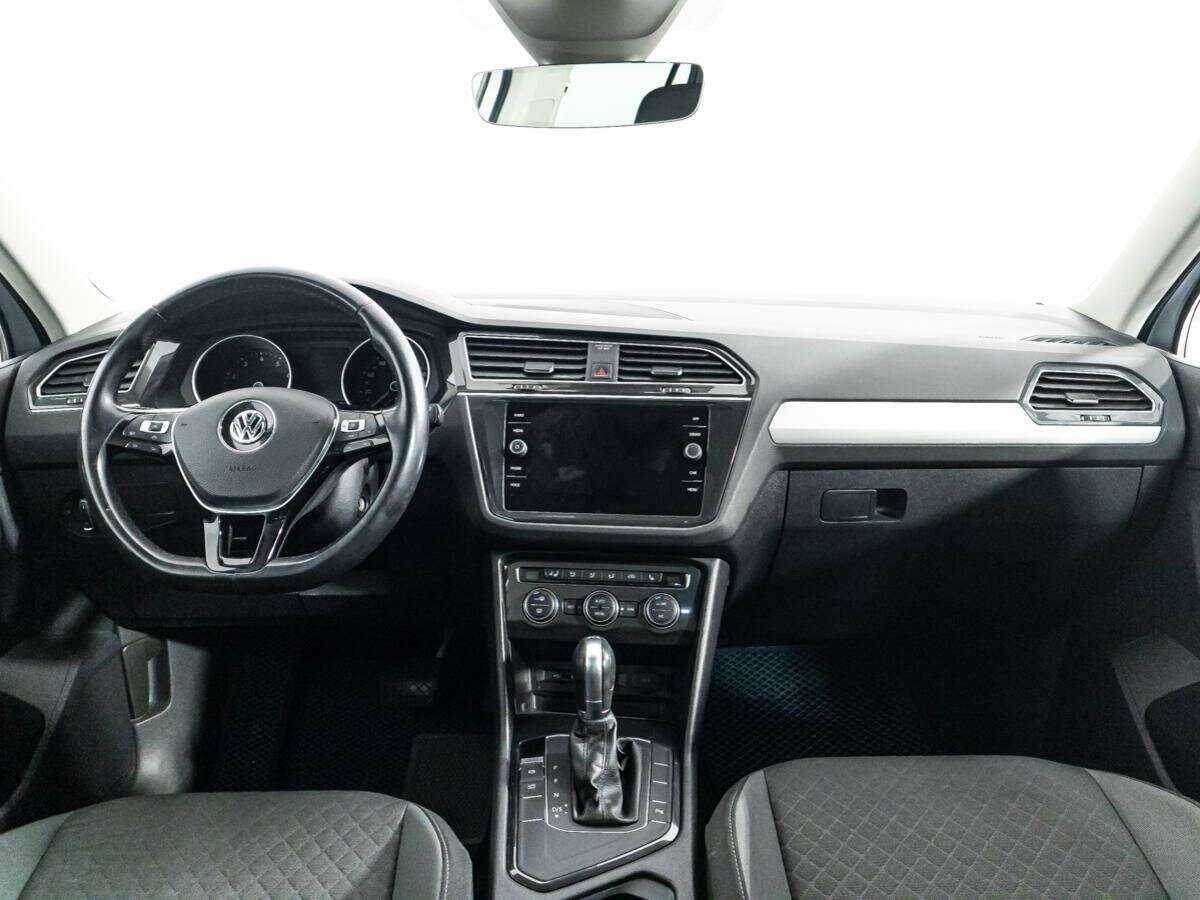 Купить Volkswagen Tiguan с пробегом. Фото: #12